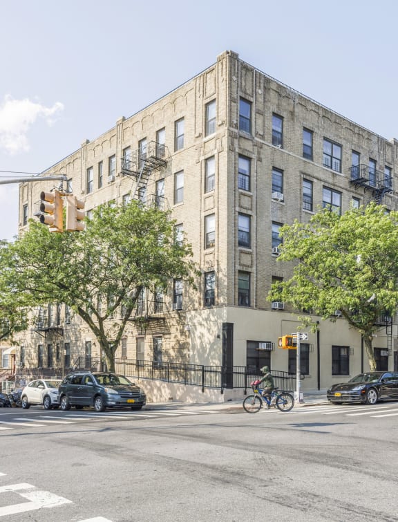 Sunset Park Apartments in Brooklyn, NY